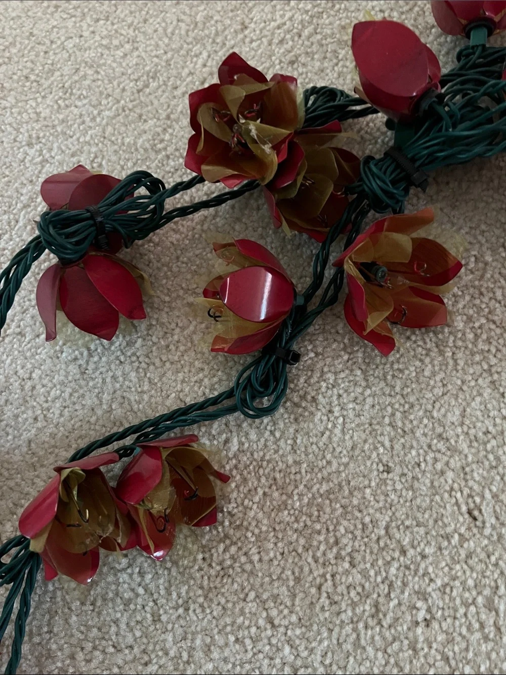 Red Flower String Lights - brand new